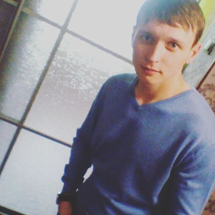  46612131  Tyron, 43 ,    