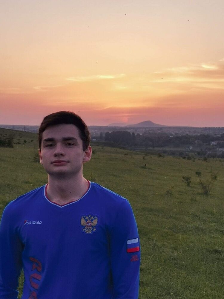 ,   Andrew, 23 ,   ,   , c 