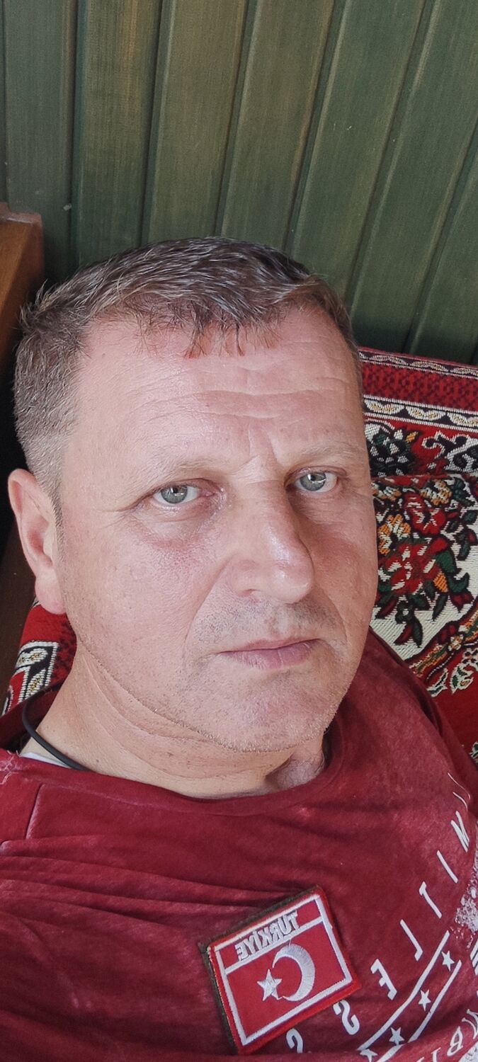  31048901  Isak isak, 46 ,    