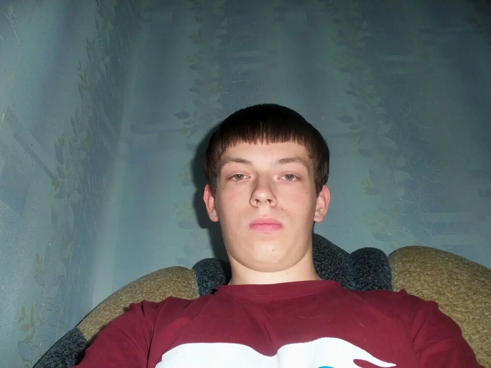  50370121  Daniil, 27 ,    