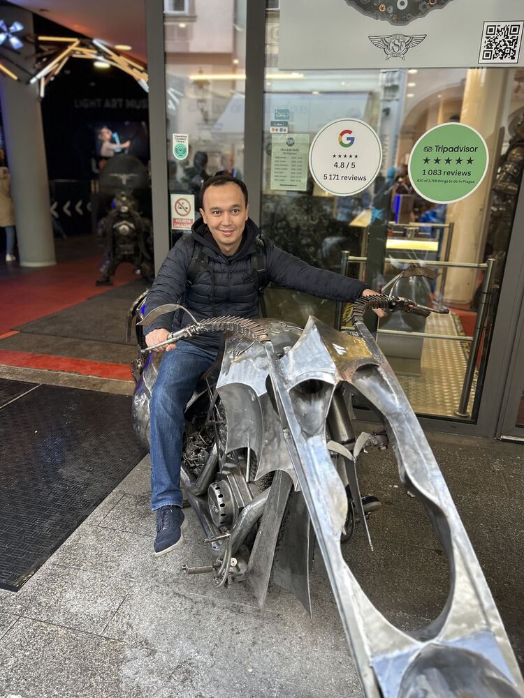  53905481  Abbos, 32 ,    