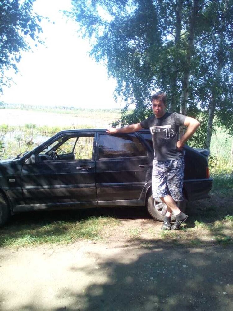  21042831  , 37 ,    