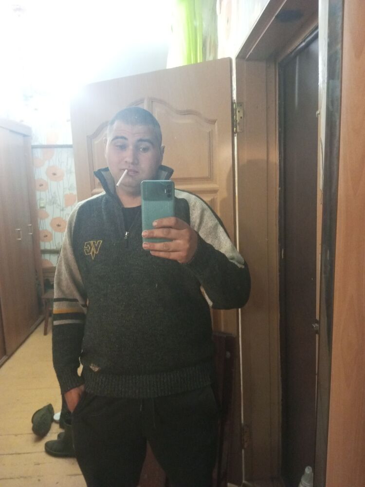  38538361  Ivan, 30 ,    