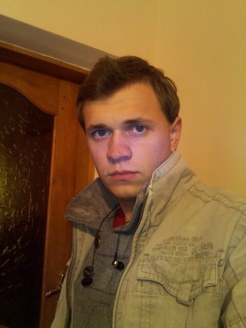  ,   Pavlo, 35 ,   ,   , c 