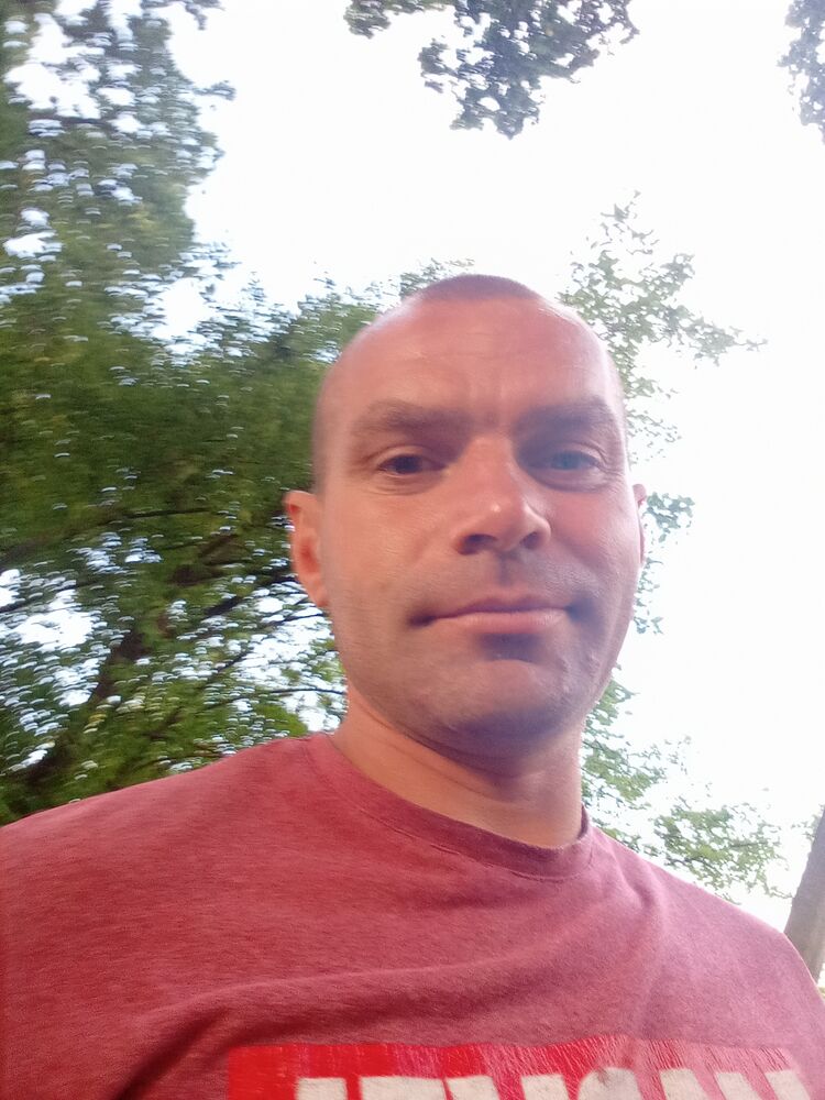  43593841  Ivan, 34 ,    