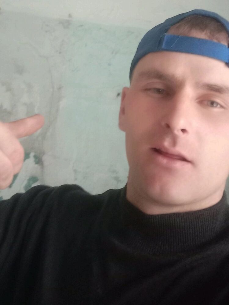 40216831  , 28 ,    