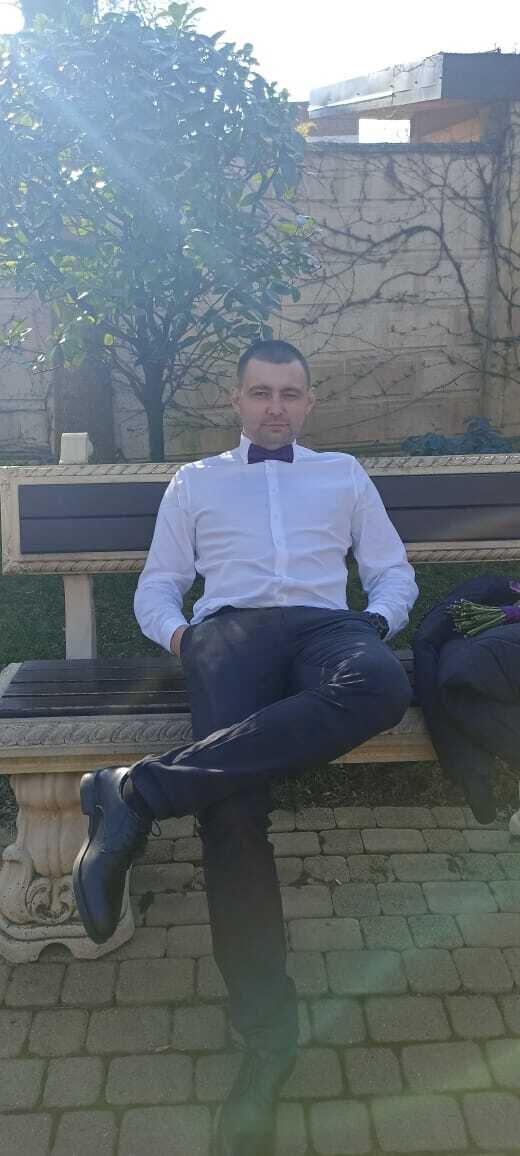  33787161  Alexander, 30 ,    