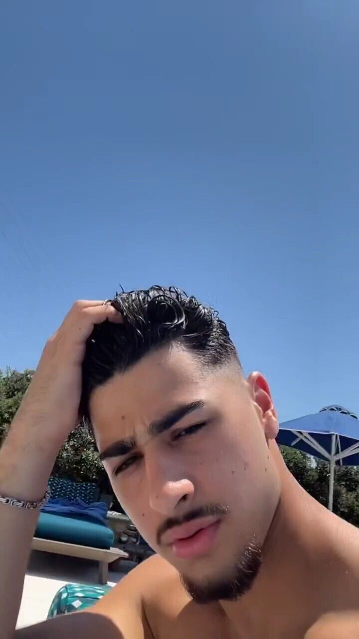  Onitsha,   Kevin, 61 ,   ,   