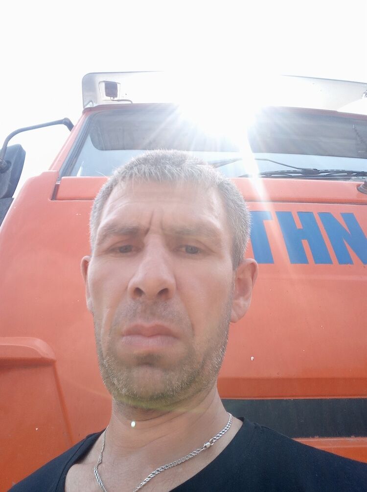  16885121  , 44 ,    