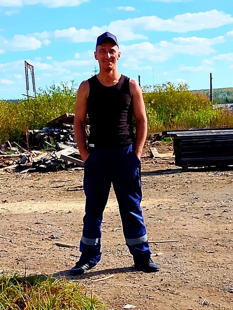  46844731  , 41 ,    