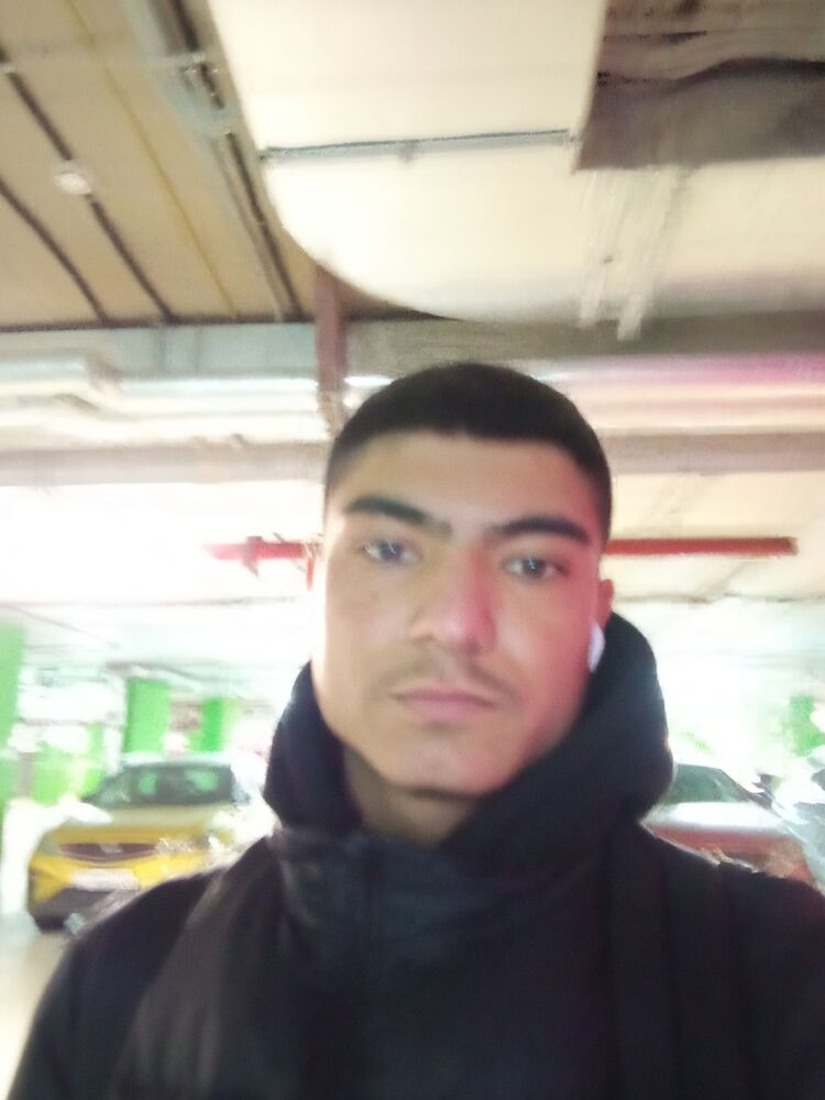  -,   Begzodbek, 25 ,   ,   , c 