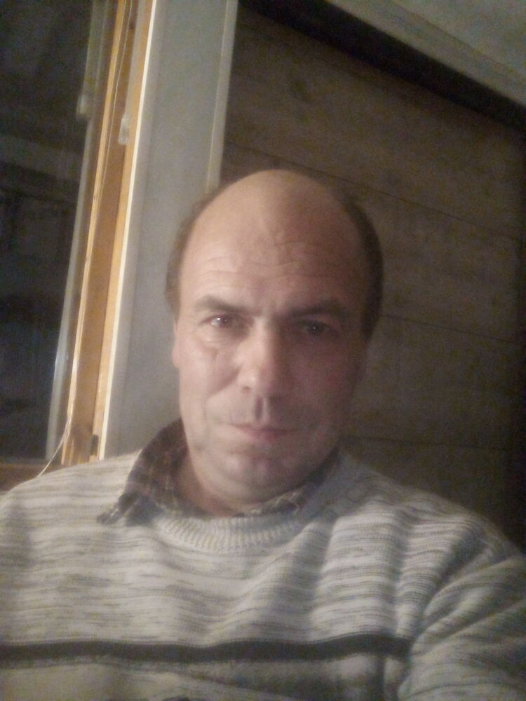  24700971  , 52 ,    