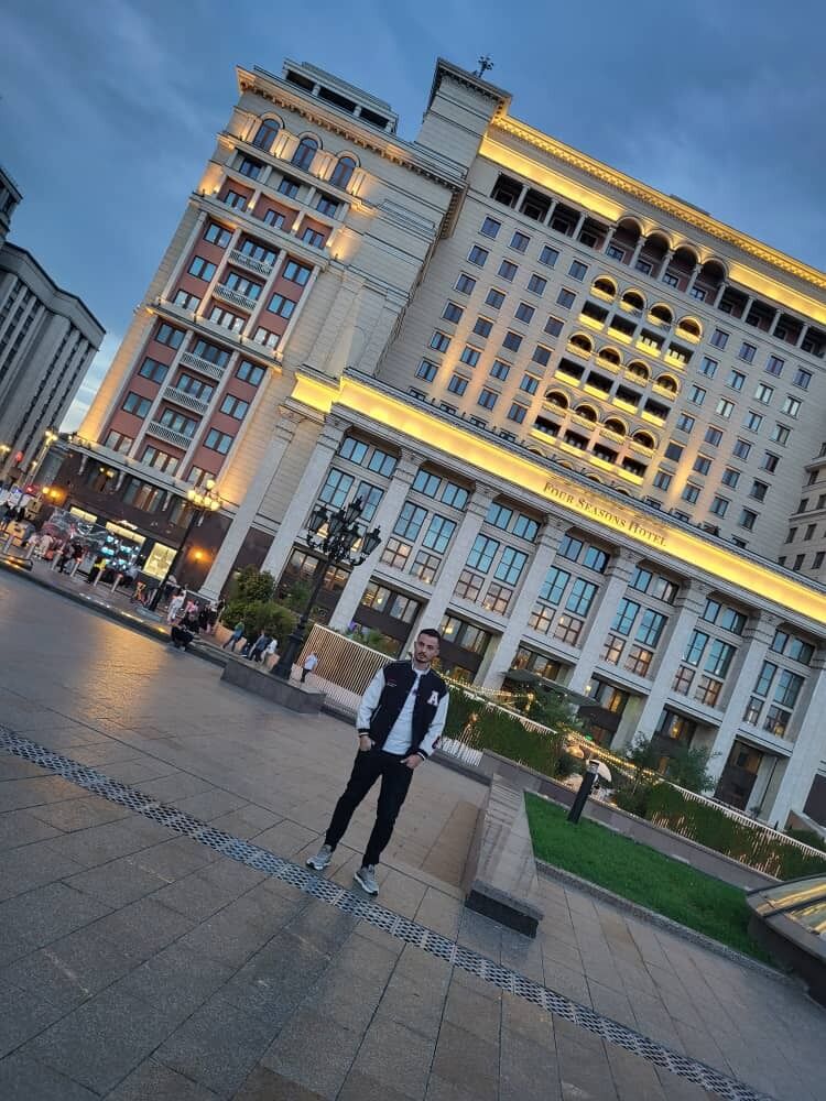  ,   Kamel, 29 ,   ,   