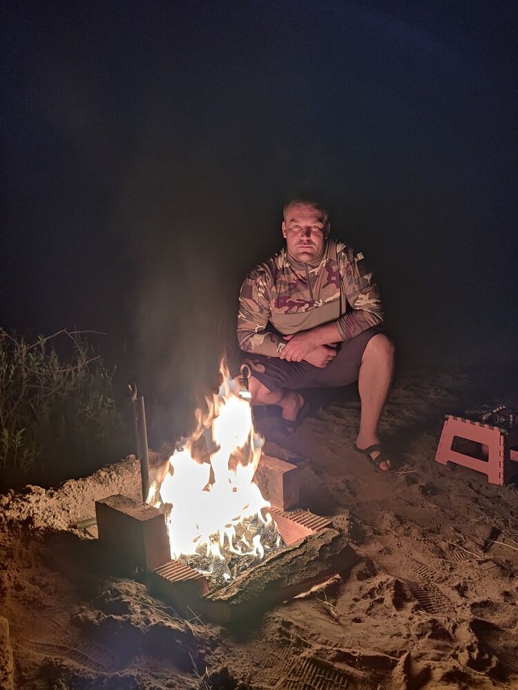  46824951  , 33 ,    