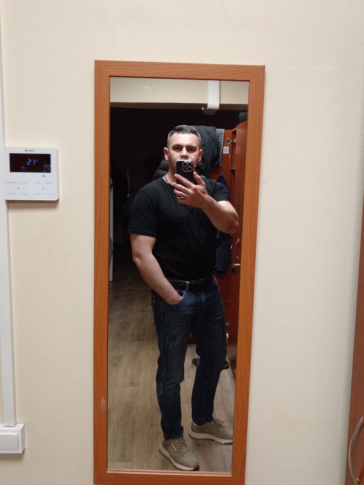  48871221  , 42 ,    