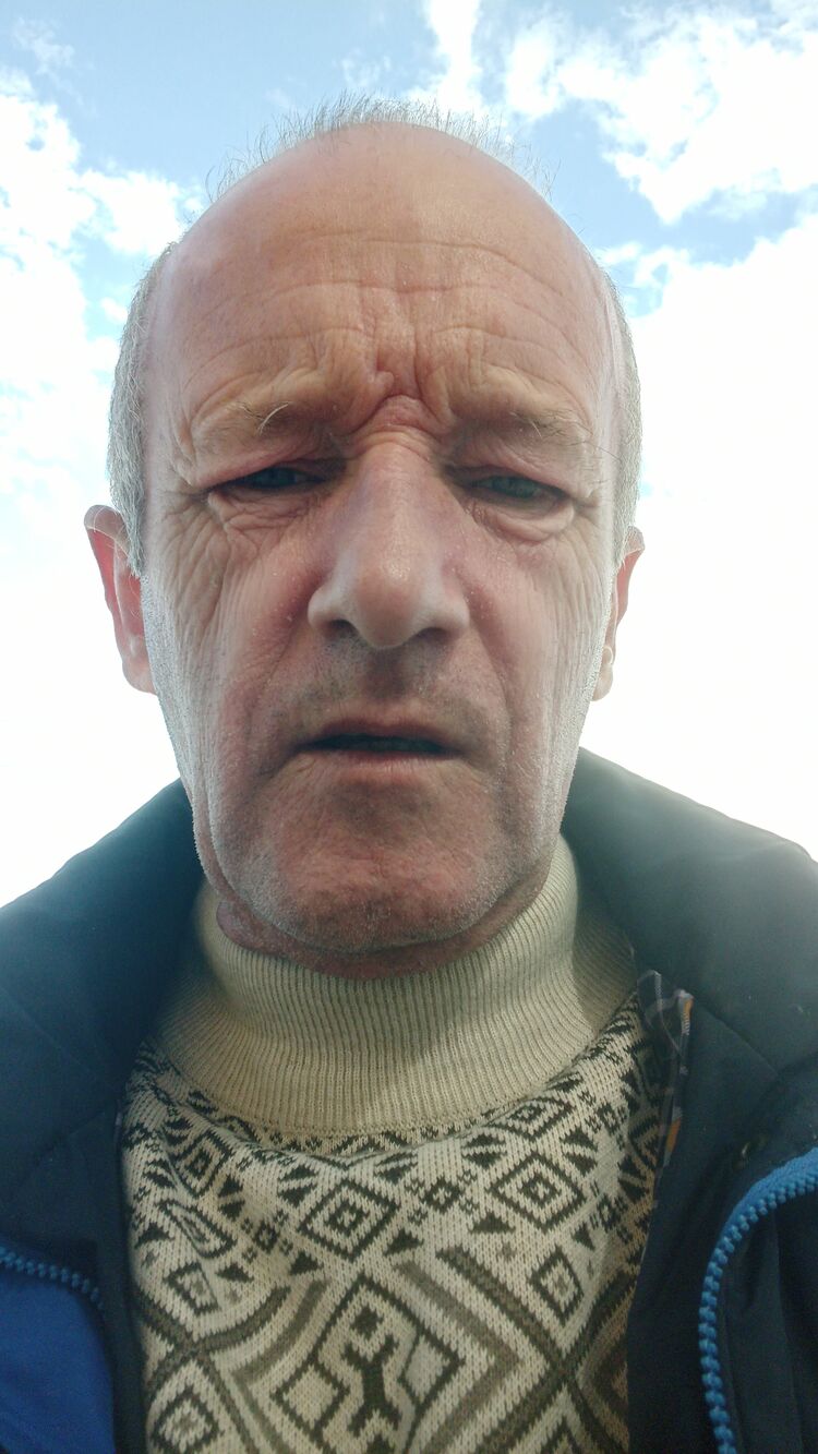  47209081  Misha, 58 ,    