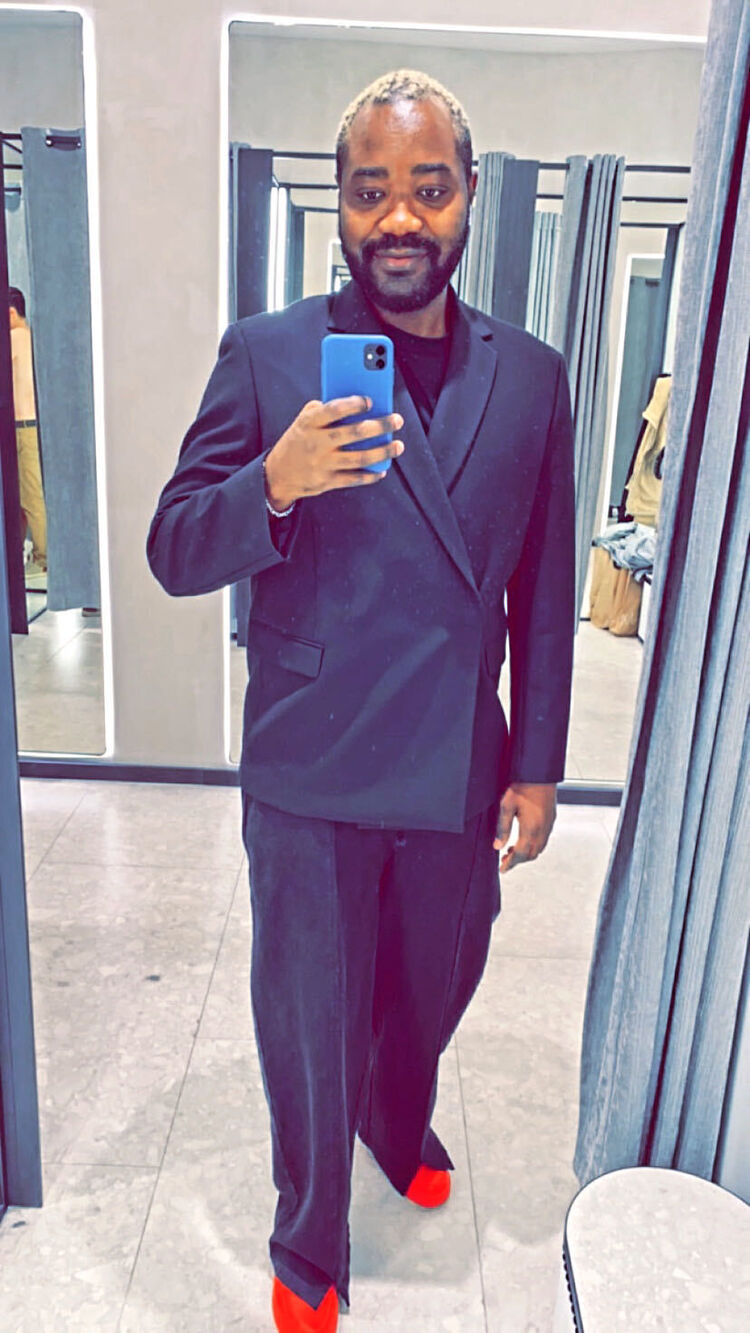  42917681  Boli, 35 ,    