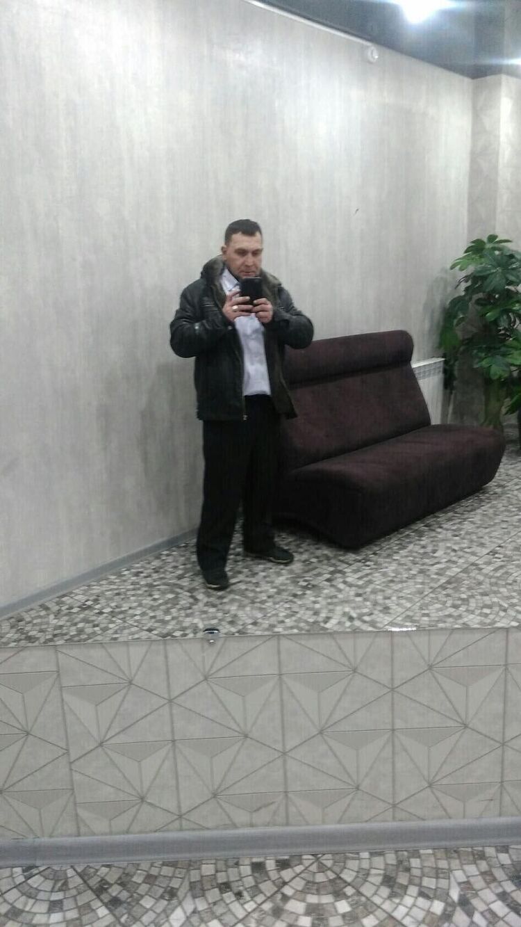  39987301  , 46 ,    