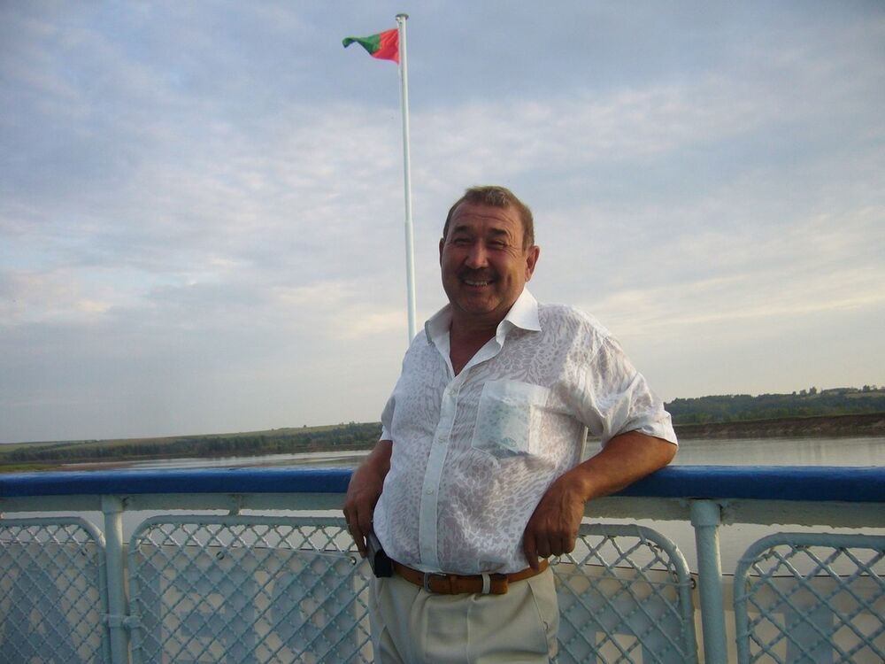  6824411  Rafel, 69 ,    