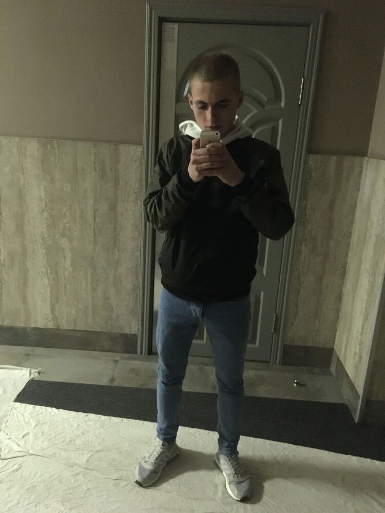  24379931  , 24 ,    