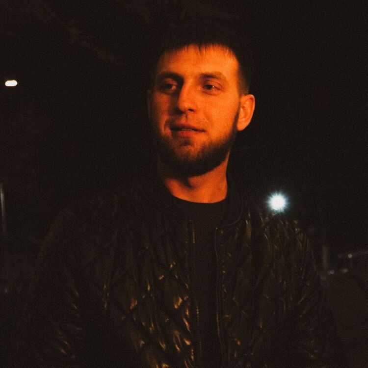  45786741  , 33 ,    