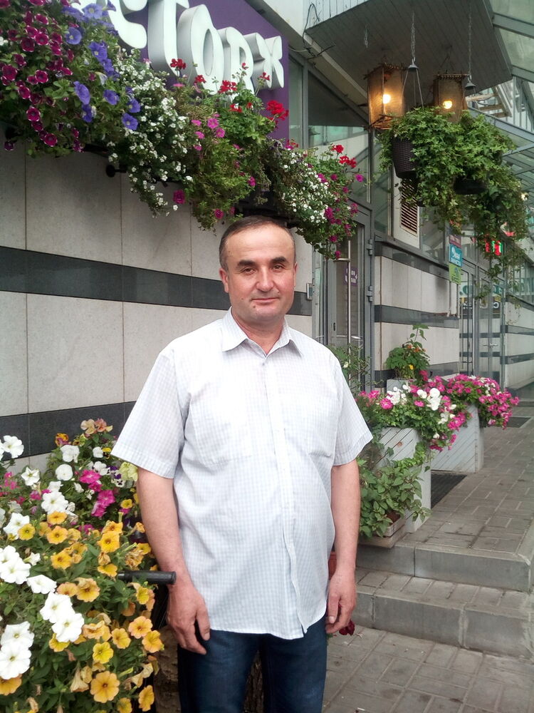  16829391  Ruslan, 54 ,    