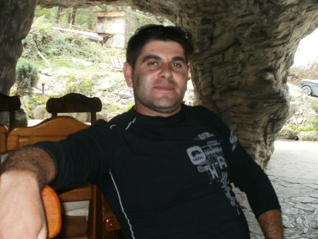  35723491  , 44 ,    