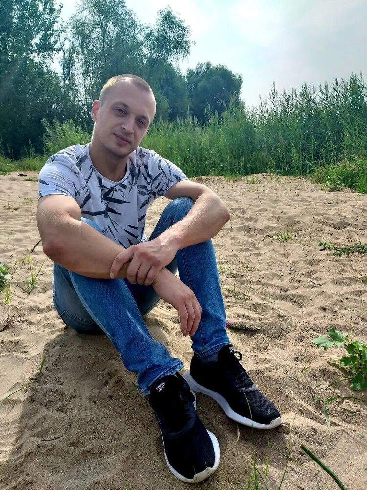  ,   Stenli, 34 ,   ,   , c , 