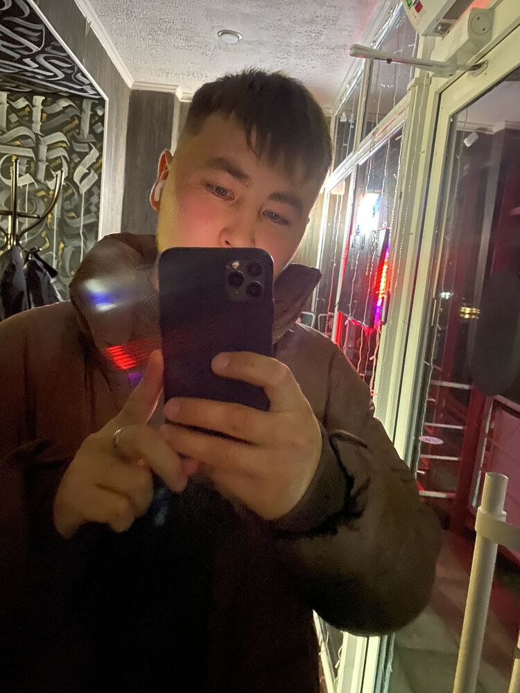  44069631  , 28 ,    