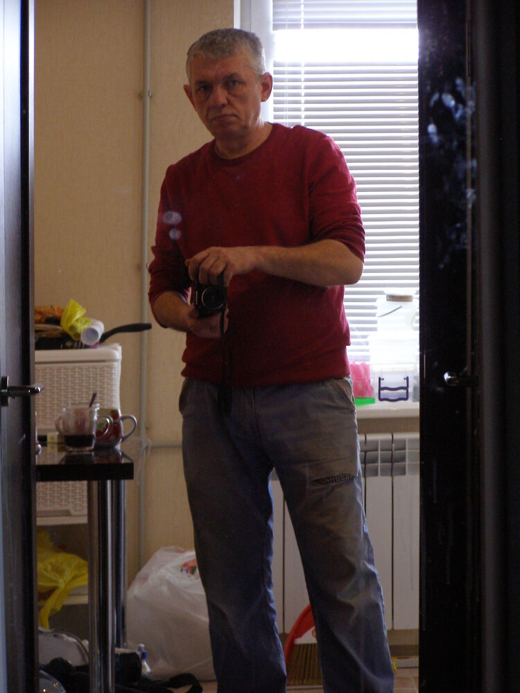  22702871  Andrey, 57 ,    