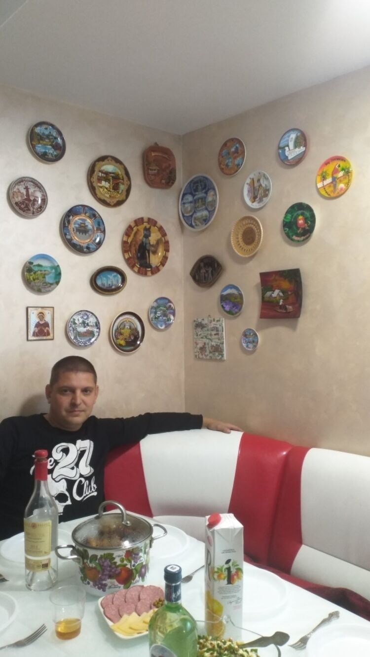  44453371  , 41 ,    