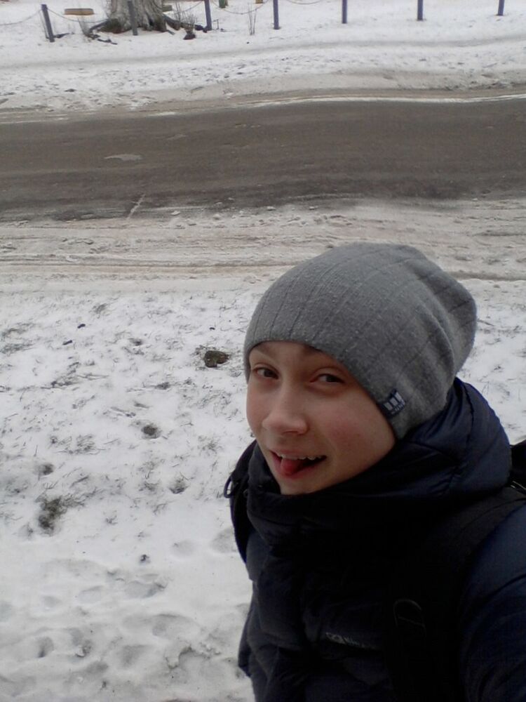  ,   Artem, 46 ,   ,   , c 