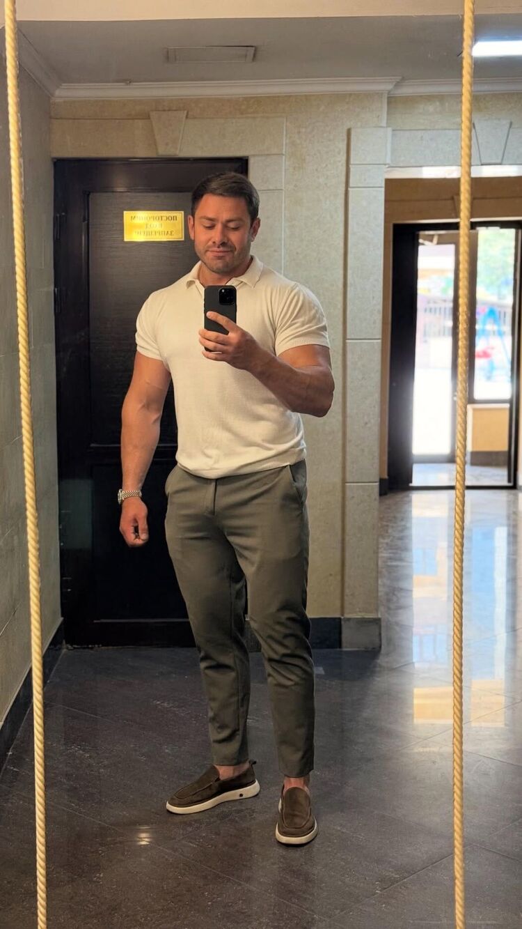  52442831  , 35 ,    