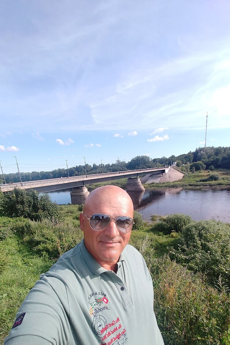  28200221  Muja, 57 ,    