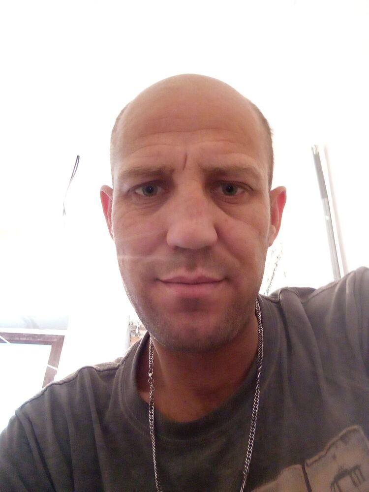  45488861  Dmitri, 37 ,    