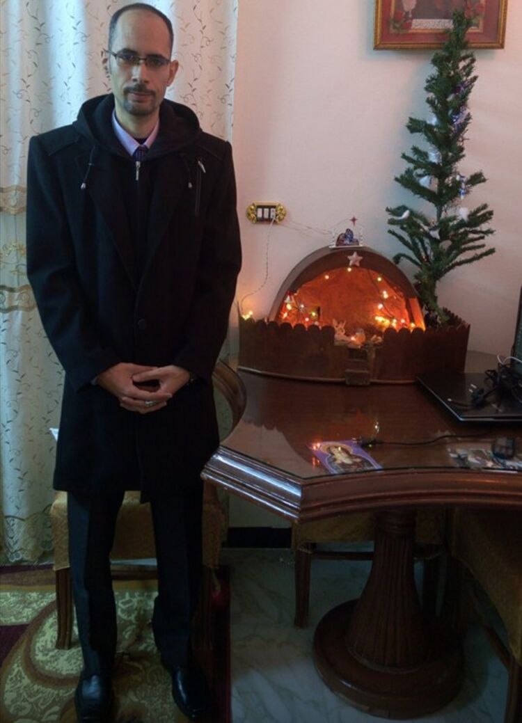  24769001  Armia, 41 ,    Al Ghardaqah