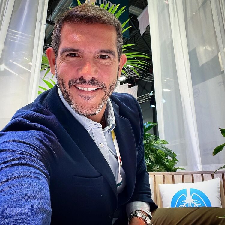  ,   Bryan vlad, 49 ,     , c 