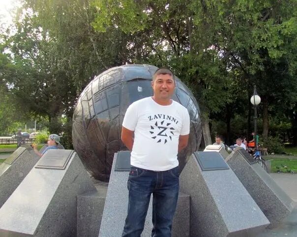  52838891  Bakhtiyor, 48 ,    