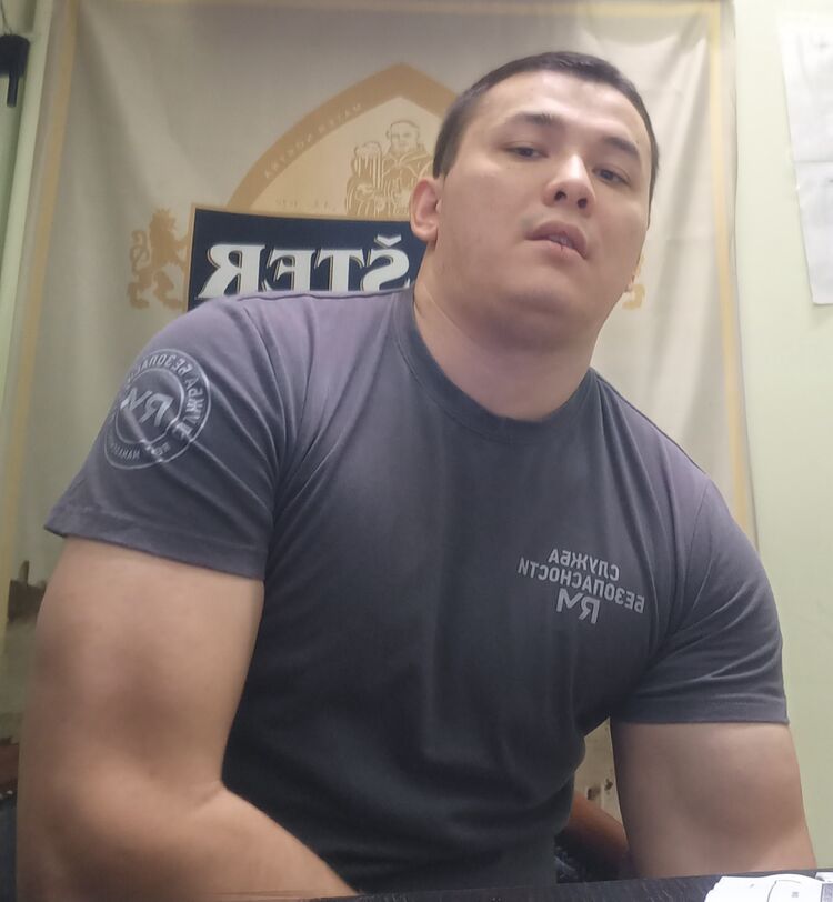  48747841  Seks, 32 ,    
