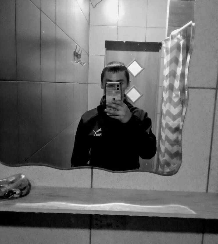  48463041  , 24 ,    