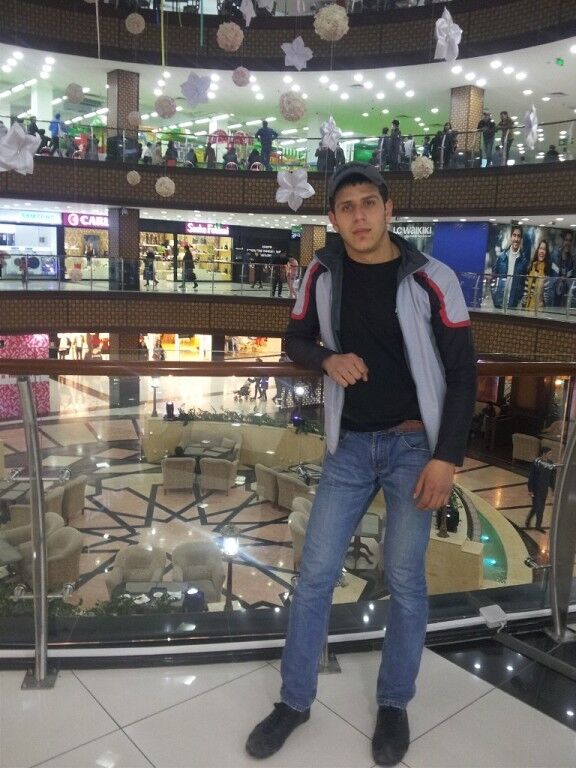  5835121  Mirsoli, 30 ,    