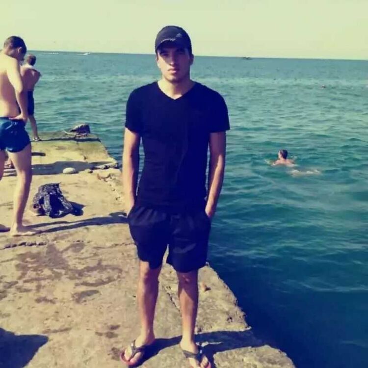  ,   Oybek, 30 ,   ,   , c 