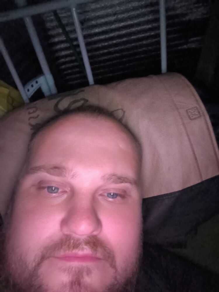  52785271  Aleksei, 40 ,    