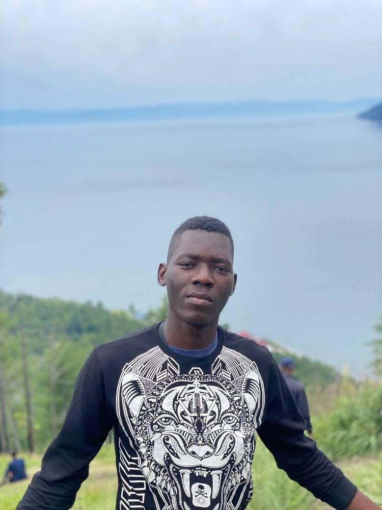  29304531  Ichola, 28 ,    