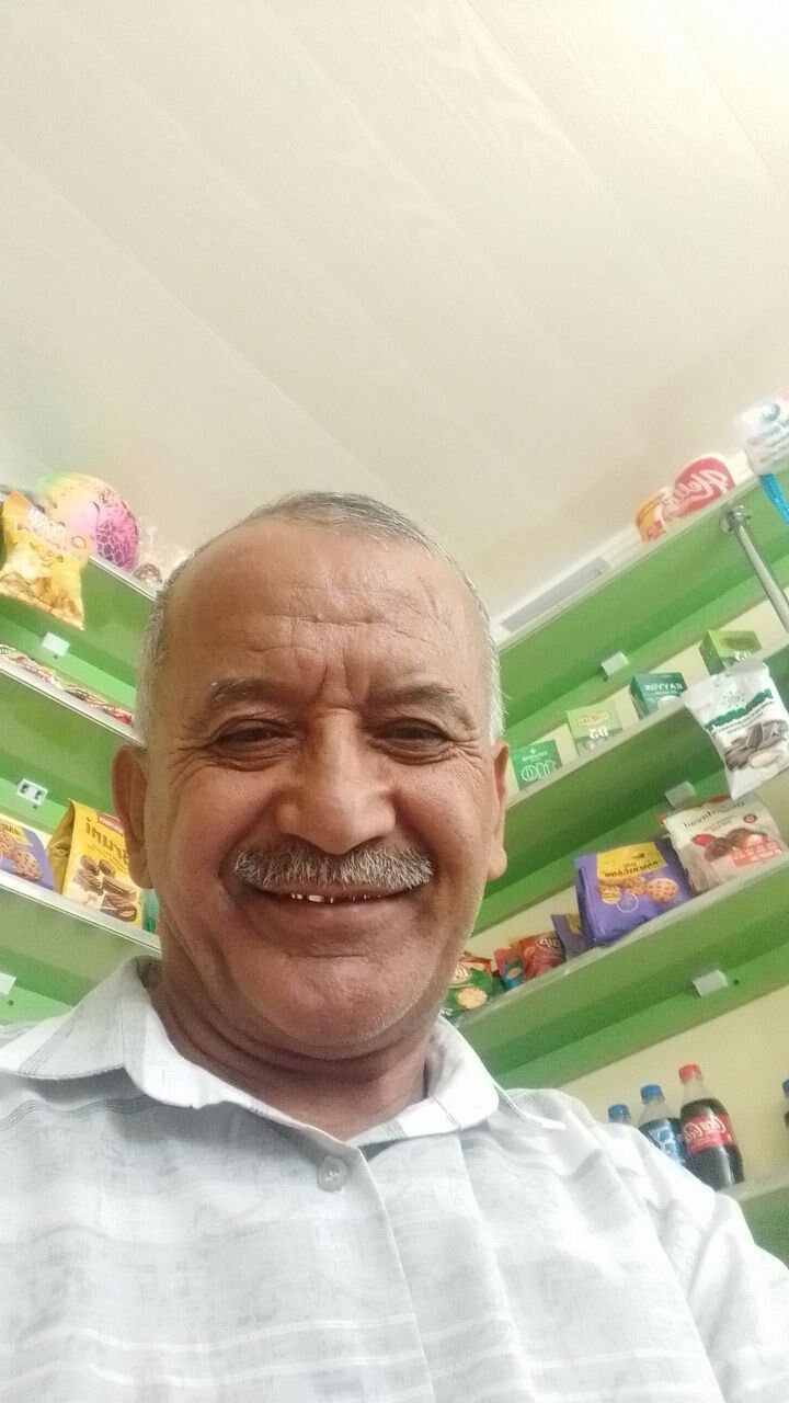  37883451  , 52 ,    