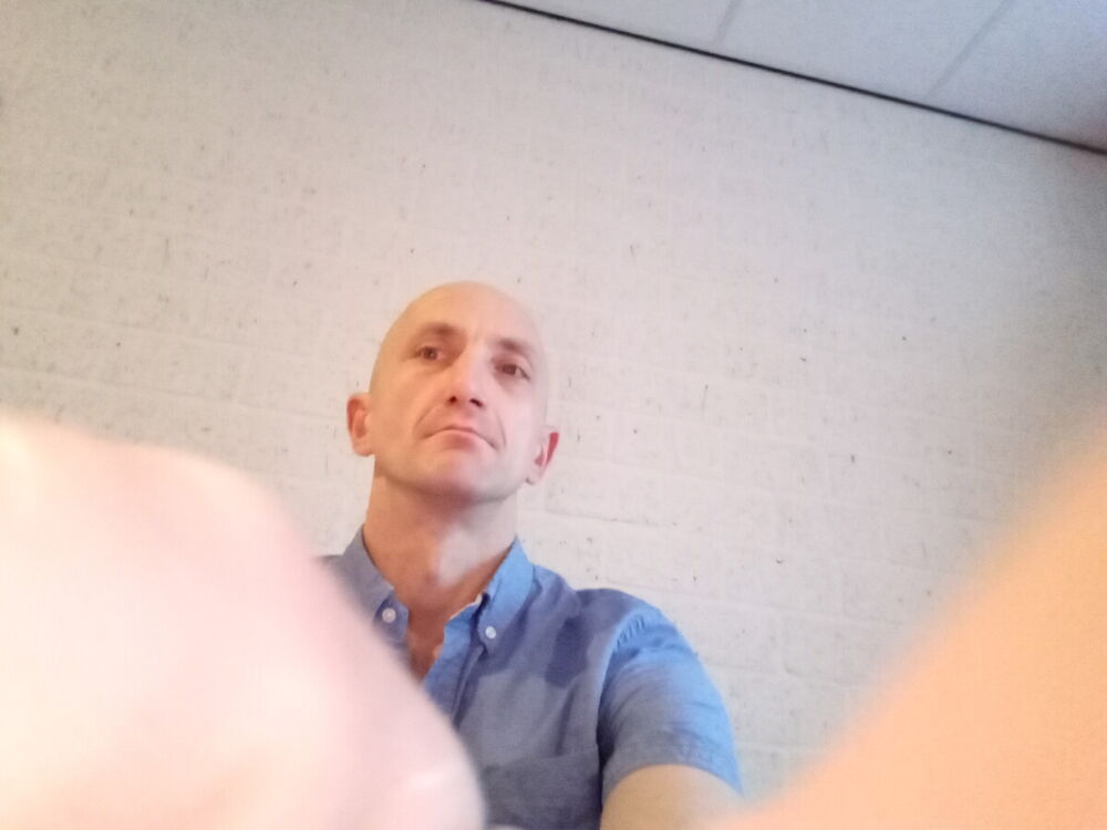  21708921  Piotr, 42 ,    