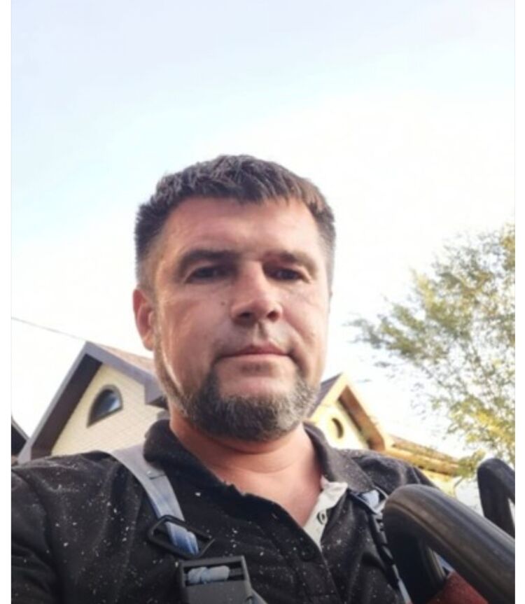  48714541  Ruslan, 45 ,    