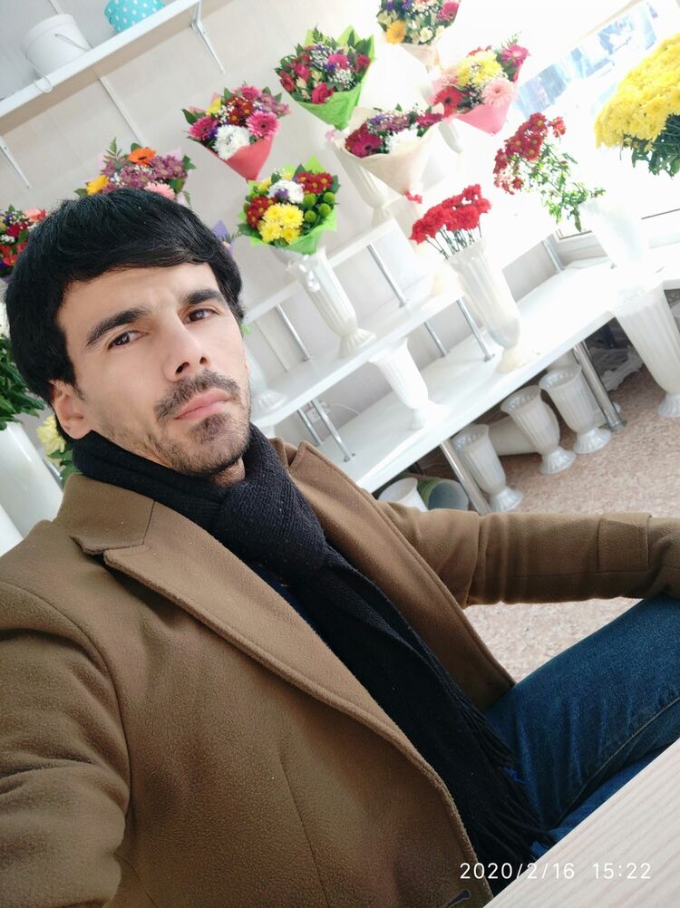  19057581  Ilkin, 37 ,    