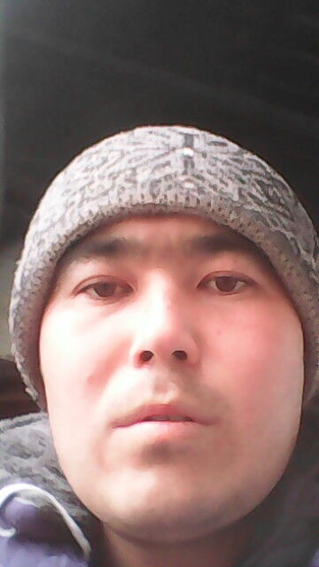  9185331  Nurbolat, 32 ,    