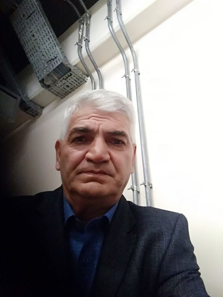  18835981  Mikayil, 61 ,    